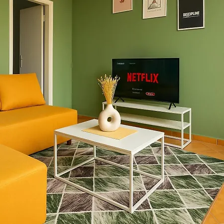 Apartment Dailyrentproperty Tirana